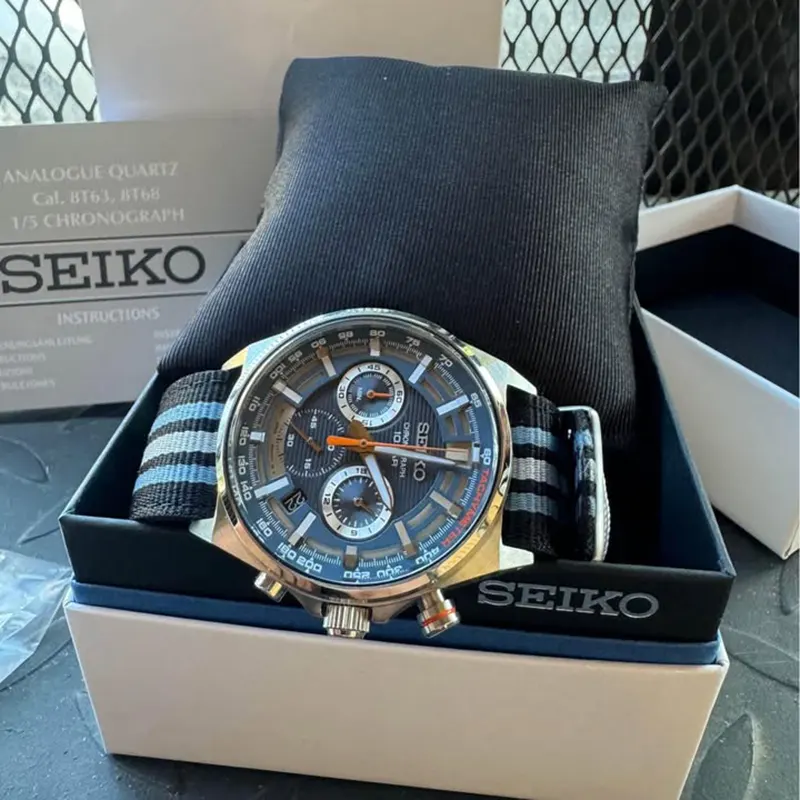 Seiko Essentials Neo Sports Blue Dial Men's Watch- SSB409